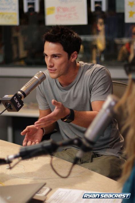 Michael Trevino France Michael Trevino On 1027 Kiis Fm On Air With