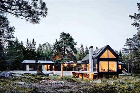 So with all this uncertainty, khaya dladla, who played the boisterous gc said he had no choice but to accept the house of zwide gig. Gallery of Summer House in the Stockholm Archipelago / Kod ...