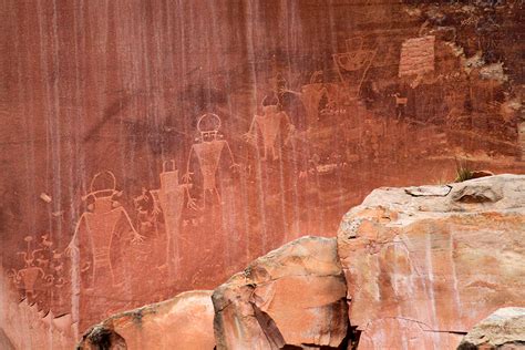 The Horseshoe Canyon Petroglyphs Utahs Underrated Tourist Guide
