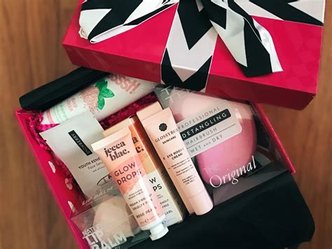 Glossybox 😃💕 Rbeautyboxes