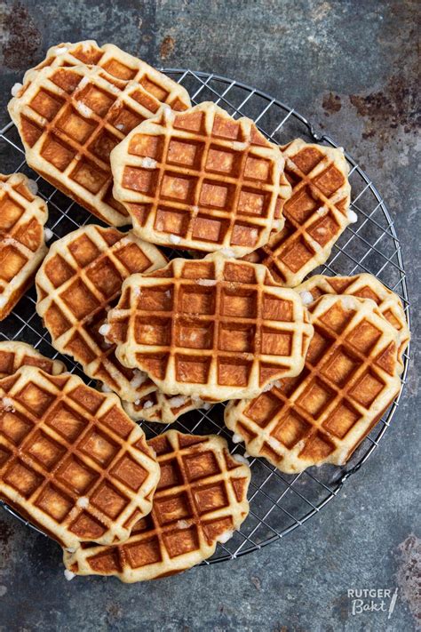 Shop online of bezoek de showrooms! Zelf Luikse wafels bakken - recept - Rutger Bakt