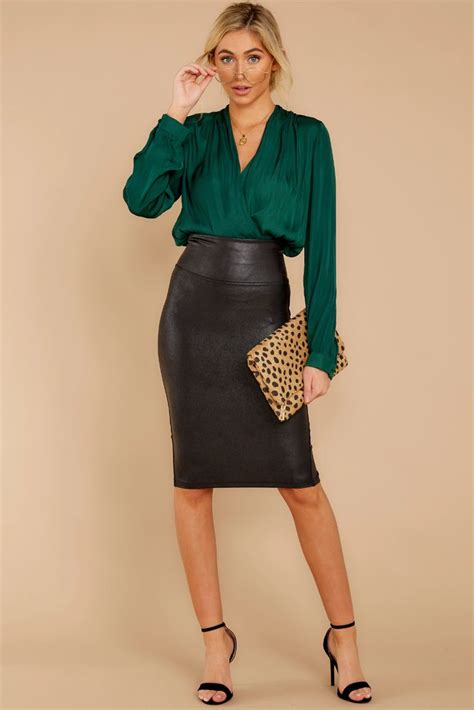 black faux leather pencil skirt in 2020 leather pencil skirt outfit leather pencil skirt