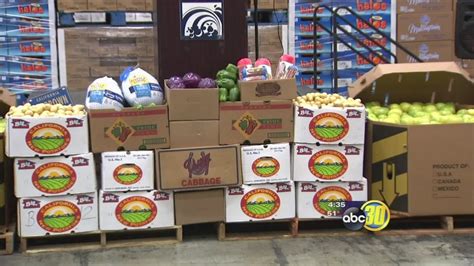 Community food bank fresno, ca 93725 559.237.3663 details: Food bank enjoys increase in donated produce - ABC30 Fresno