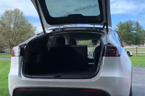 We did not find results for: Watch Siri Open the Trunk of a Tesla Model Y - Voicebot.ai