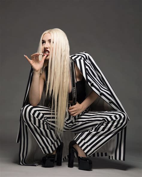 Ava Max Divulga Título Capa E Data De Lançamento De Seu Primeiro álbum Popline