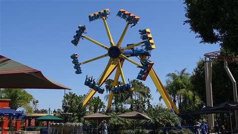 water rides at knott s berry farm