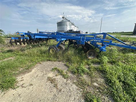 Landoll 2210 Tillage Disk Rippers For Sale Tractor Zoom