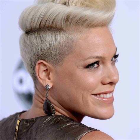 Pulled out all the stops—including this classic and elegant pixie cut, a collaboration between. Pompadour & Quiff Hairstyles: Amazing "Faux Hawks"
