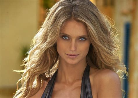 kate bock photoshoot for sports illustrated swimsuit issue top 10 ranker