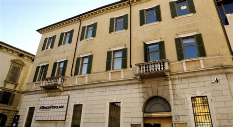 Banca antoniana popolare veneta ble opprettet ved sammenslåing i 1996 av to banker, banca antoniana og banca popolare veneta, en kooperativ bank. Banco Popolare-Bpm, fusione approvata. Al Banco 54% del ...