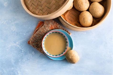 Even better, bob's red mill make these quick cooking cups that are convenient when you're running out the door. Oatmeal Mantou Bread Recipe from Bob's Red Mill! | Bread ...