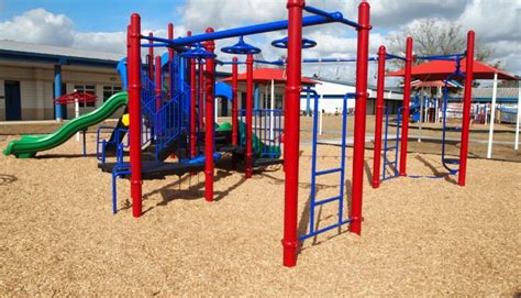 Elementary School Playground Pro Playgrounds The Play And Recreation