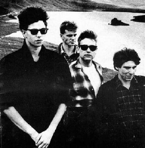 Pin By Manny Vieira On Echo And The Bunnymen Echo And The Bunnymen