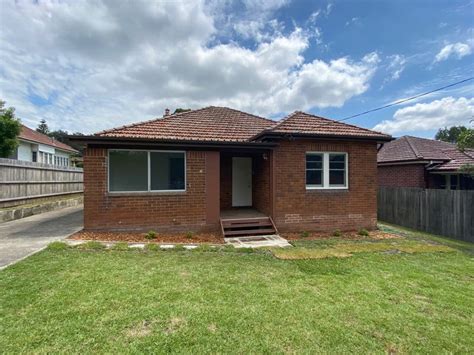 17 Mildred Avenue Hornsby Nsw 2077 Au