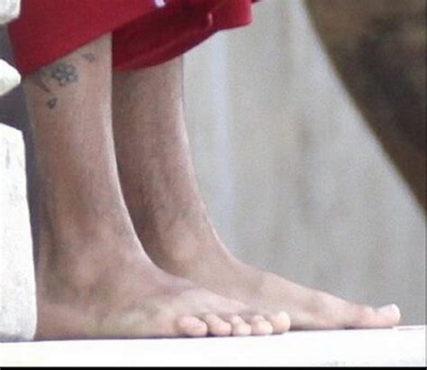 Chris Browns Feet