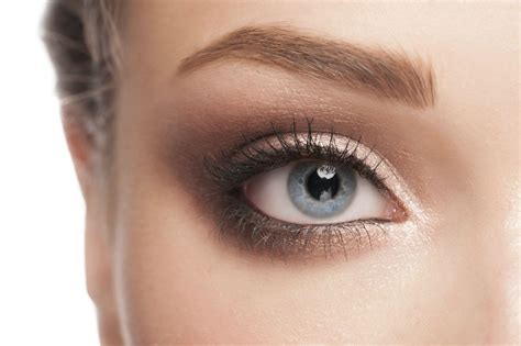 En el centro estético montse ruiz, llevamos años realizando lo último en estética para ambos sexos. Microblading: ahora las cejas se diseñan - Notas de prensa