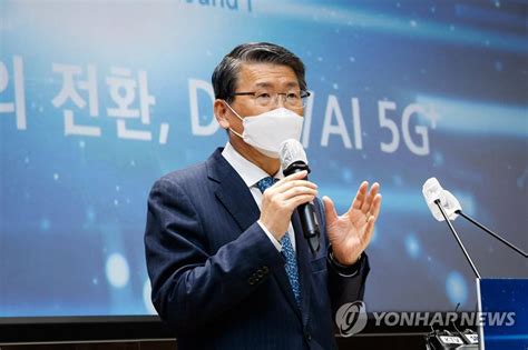 은성수/금융위원장 후보자 (가족이 펀드 운영에) 개입했는지 아닌지 그걸 지금 알 수 없지 않습니까. 금감원 공공기관 재지정?…은성수 "유보 의견 변함없어" - 매일경제