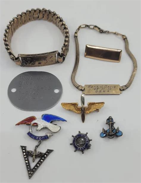 Wwii Female Us Navy Reserve Sterling Id Tag Bracelets Victory Medal Pin