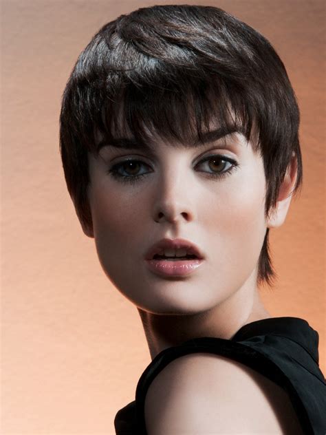 For this style, the hair is very short around the sides and long on the top. 43 Gorgeous And Cute Hairstyles In 2021