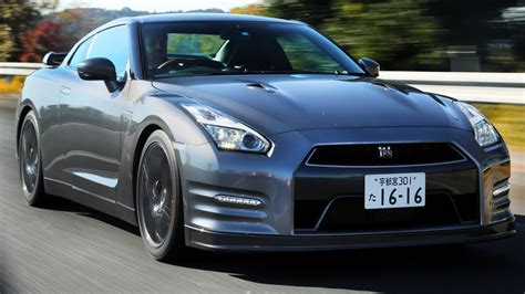 First Drive 2015 Nismo Gt R Plus Tokyo Motor Show And Mitsubishi