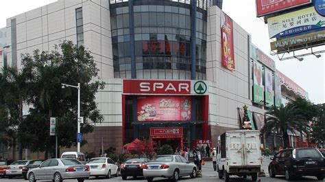 Worlds Biggest Shopping Mall In China Is No Longer A Ghost Mall