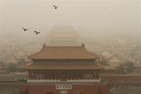 Huge Beijing Dust Storm Creates Dangerous Air Pollution