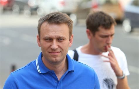 Она с 2008 по 2012 год и. Алексей Навальный — И еще одно заседание по «Ив Роше»