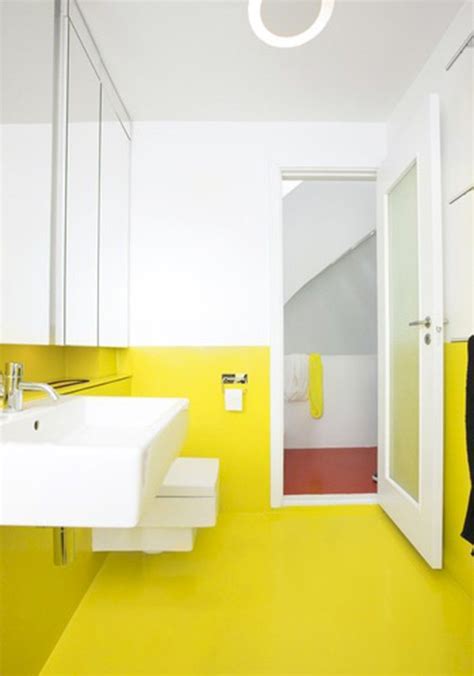 30 Yellow And White Bathroom Decoomo