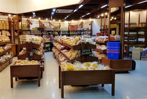 Ada belasan cake shop di kota ini yang memberikan harga murah dengan kualitas rasa toko roti di bandung. Roti Orion Disebut Sebagai Toko Roti Terlaris Di Solo Loh