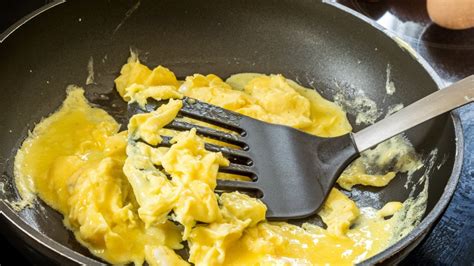 eggs cooking mistakes makes heat everyone shutterstock should