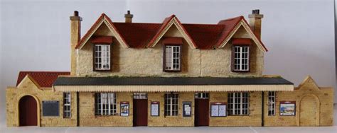 Railway Model Building Thrapston Train Station Oo Gauge Model