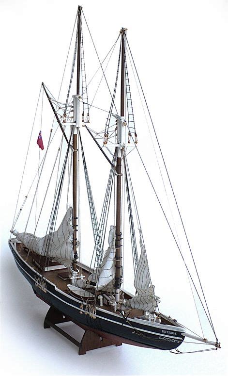 The Great Canadian Model Builders Web Page The Bluenose Model Sailing
