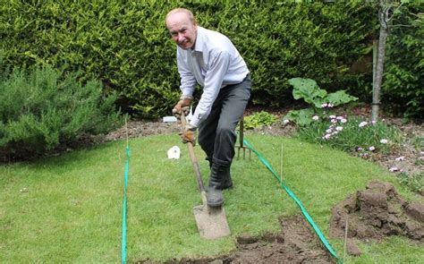 Man Digs Grave For His 101 Year Old Mother To Avoid Funeral Costs