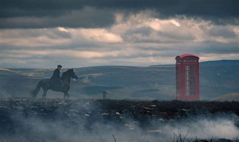 A gangster family epic set in 1919 birmingham, peaky blinders centres on a gang who sew razor blades in the peaks of their caps, and their fierce episode 4. Peaky Blinders season 5 spoilers: Fans praise performance ...