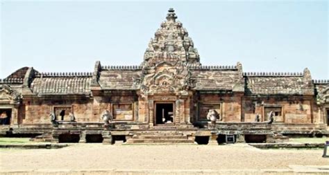 โรงแรม บุรีเทลบุรีรัมย์ hotel in buriram set in buriram, 3.1 mi from chang arena, buritel hotel offers accommodations with a restaurant, free private parking, an outdoor swimming pool and a fitness center. แหล่งท่องเที่ยวในจังหวัดบุรีรัมย์