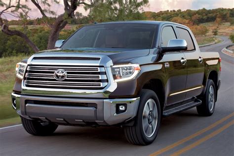 2019 Toyota Tundra Vs 2019 Nissan Titan Which Is Better Autotrader