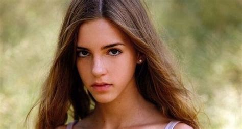 Emily Feld Bio Age Wiki Net Worth Income Career Education And