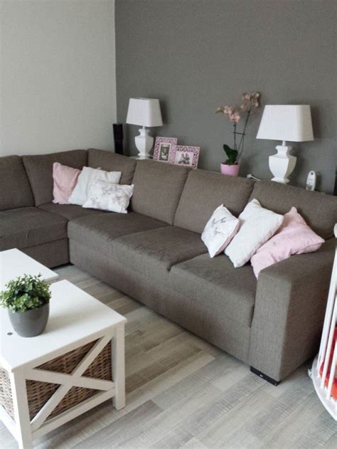 Firmenprofil und adresse von bernhauser bank in filderstadt. Handige side table achter de bank! | Room decor, Home ...