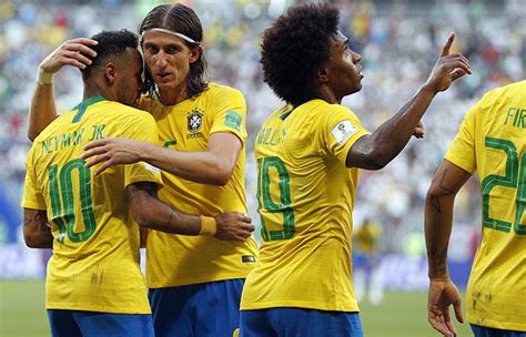 La selección de brasil fue la última selección sudamericana en decirle adiós al mundial rusia 2018 tras caer derrotado en manos de bélgica, que contó con un tridente demoledor, conformado por kevin de bruyen, romelu lukaku y eden hazard. Brasil vs Bélgica: fecha, hora y canal del partido por ...
