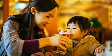 Kids Who Sip Alcohol Arent More Likely To Have Drinking Problems Later