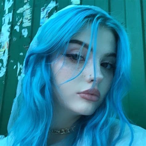 Silver Hair Girl Under Hair Color Blue Hair Aesthetic Light Blue Hair Blue Haired Girl Girl