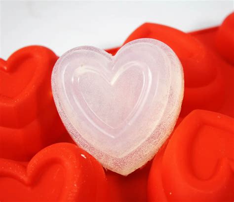 What do i do with christmas silicone cake molds. 6 cell Deep Tiered Heart Silicone Mould (Red Colour ...