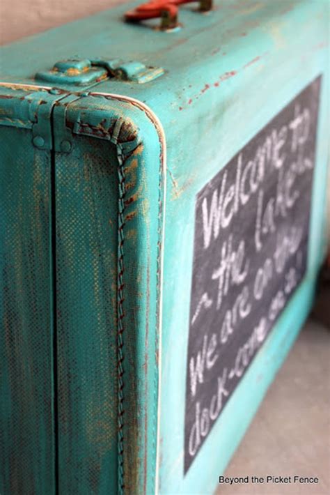 7 Diy Ways To Upcycle Vintage Suitcases Easy Diy Crafts
