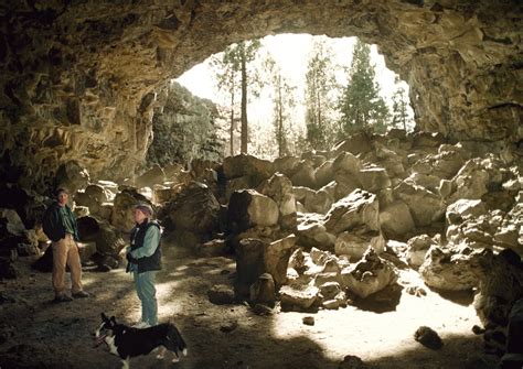 Hidden Forest Cave Outside Bend More Outdoortravel