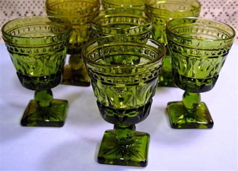 vintage indiana glass colony park lane arch and dot avocado 2 green glasses