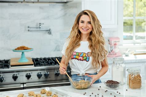 Rosanna Pansino Transports Us To A Sugary Wonderland While Hosting Her Own Baking Show