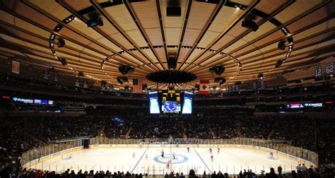 Madison Square Garden Whats Nearby New York By Rail