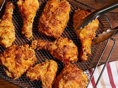 Once the chicken tenders are coated in mayonnaise, roll them in panko bread crumbs. Emeril Power AirFryer 360 | Emeril lagasse recipes, Air ...