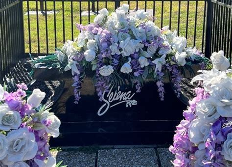 Selena Quintanilla Funeral Open Casket