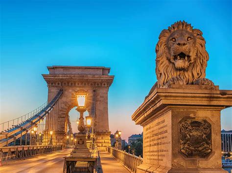 Notable landmarks in the area include gellert thermal baths and swimming pool and. Matild Palace, a Luxury Collection Hotel, Budapest